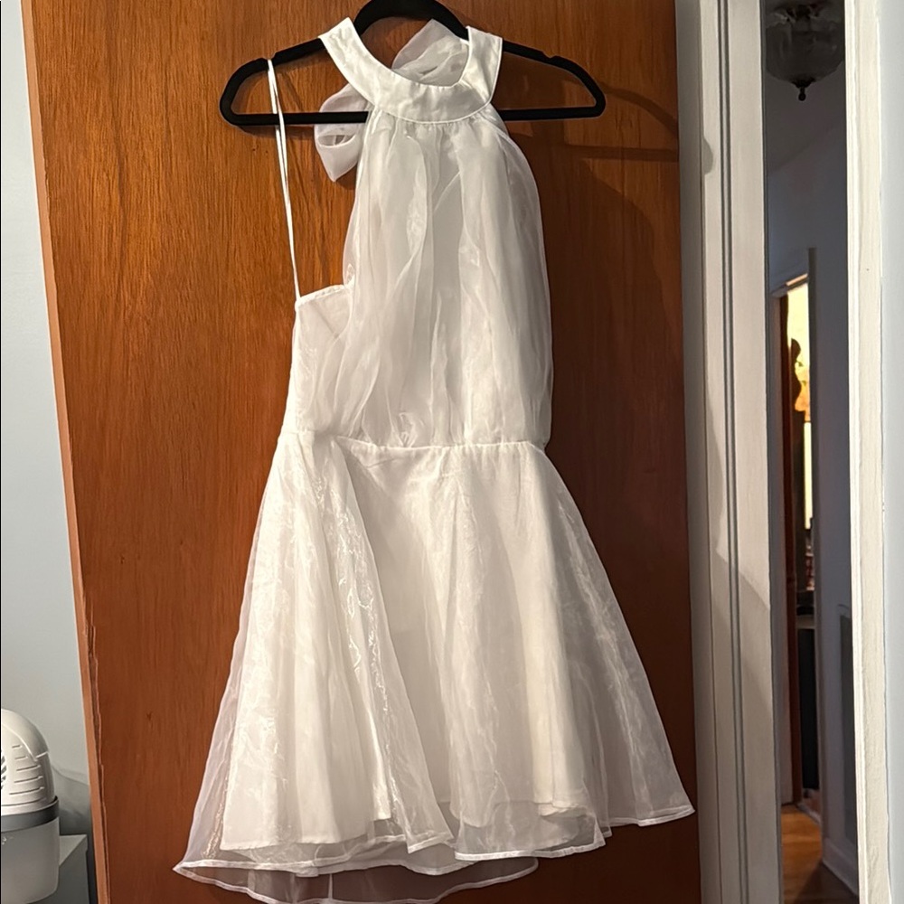 Elegant White Mini Dress